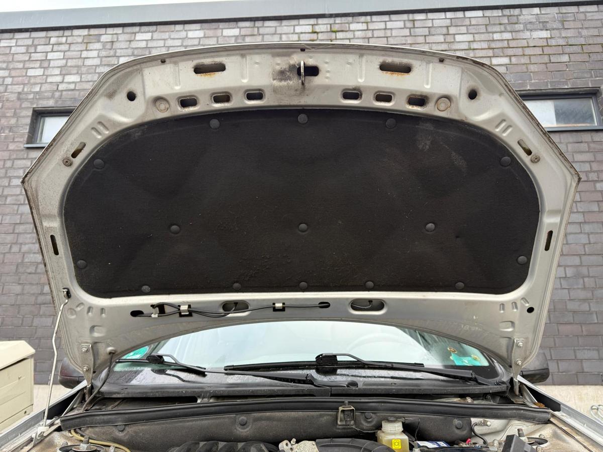 Lada Kalina 2 original Motorhaube silber BJ15